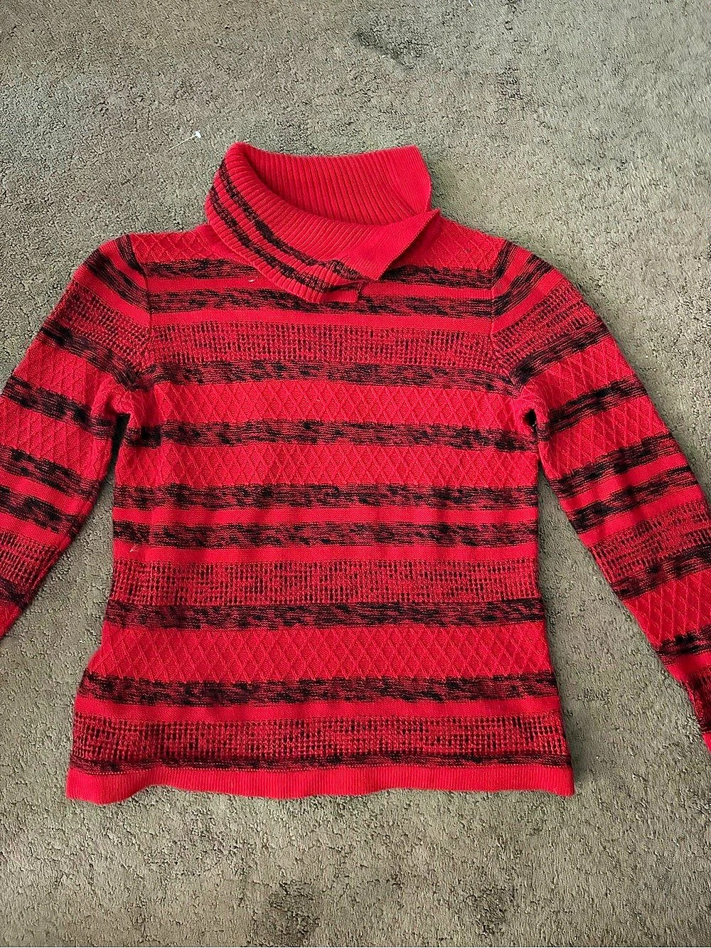 Mat Red & Black Patterned Cowl Neck Sweater Size Medium